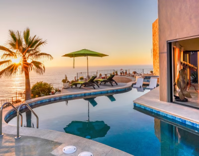 Ariba De La Roca Cliff Villa
